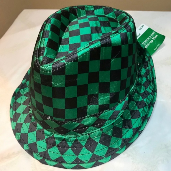 St. Patrick’s Day Light Up Hat - Picture 1 of 4